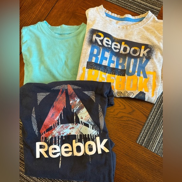 Set of 3 boys t-shirts, 2 Reebok, 1 Wonder nation, size 8 - Picture 1 of 7